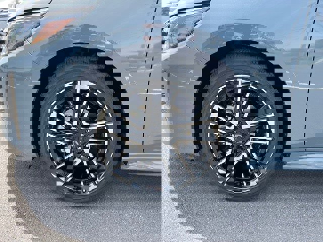 New 2025 Nissan Sentra SR w/ SR Premium Package image 9