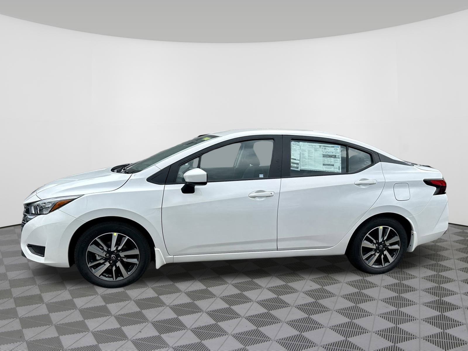 Used 2025 Nissan Versa SV w/ Trunk Package image 16