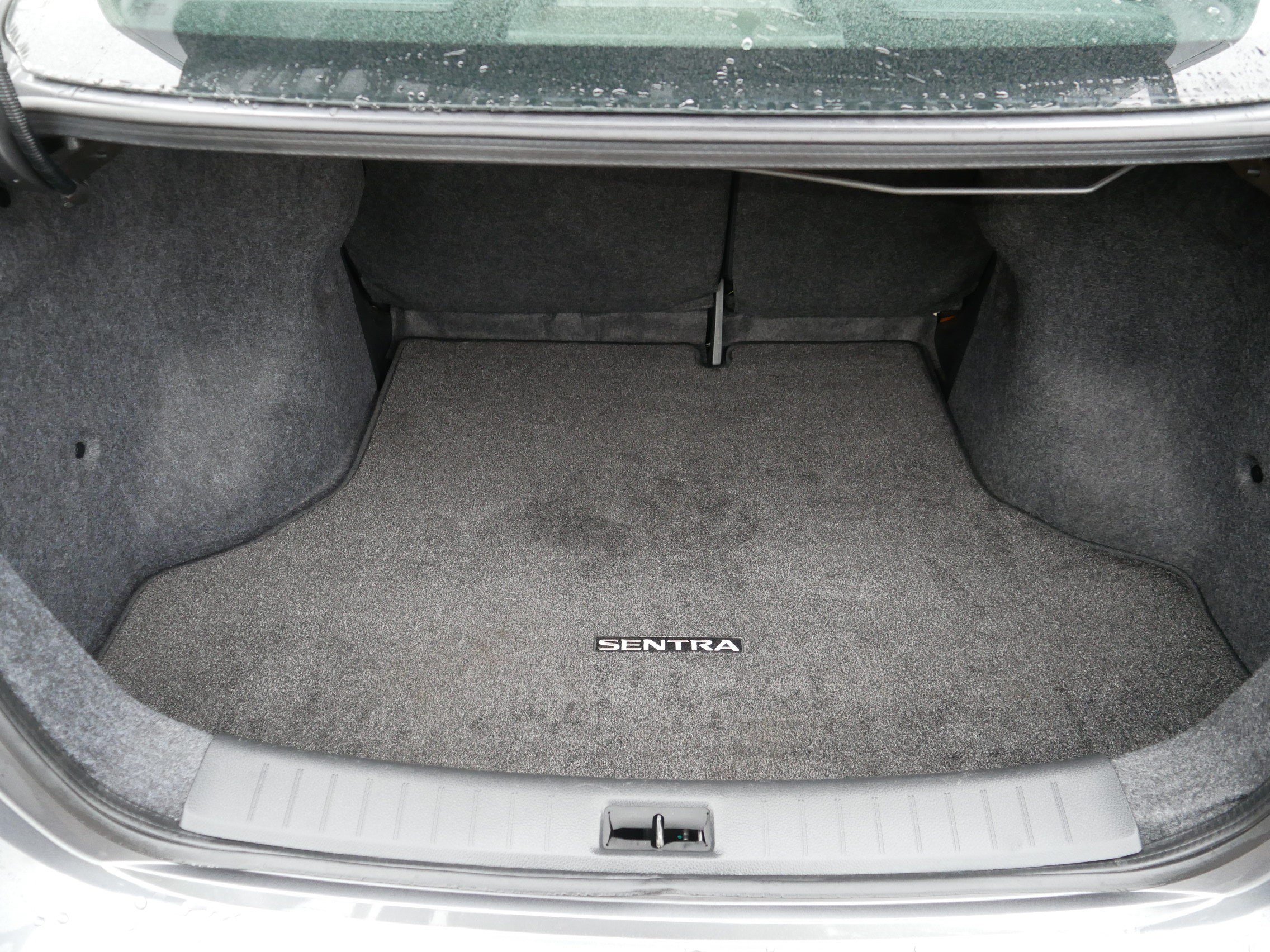 Certified 2019 Nissan Sentra S FWD image 18