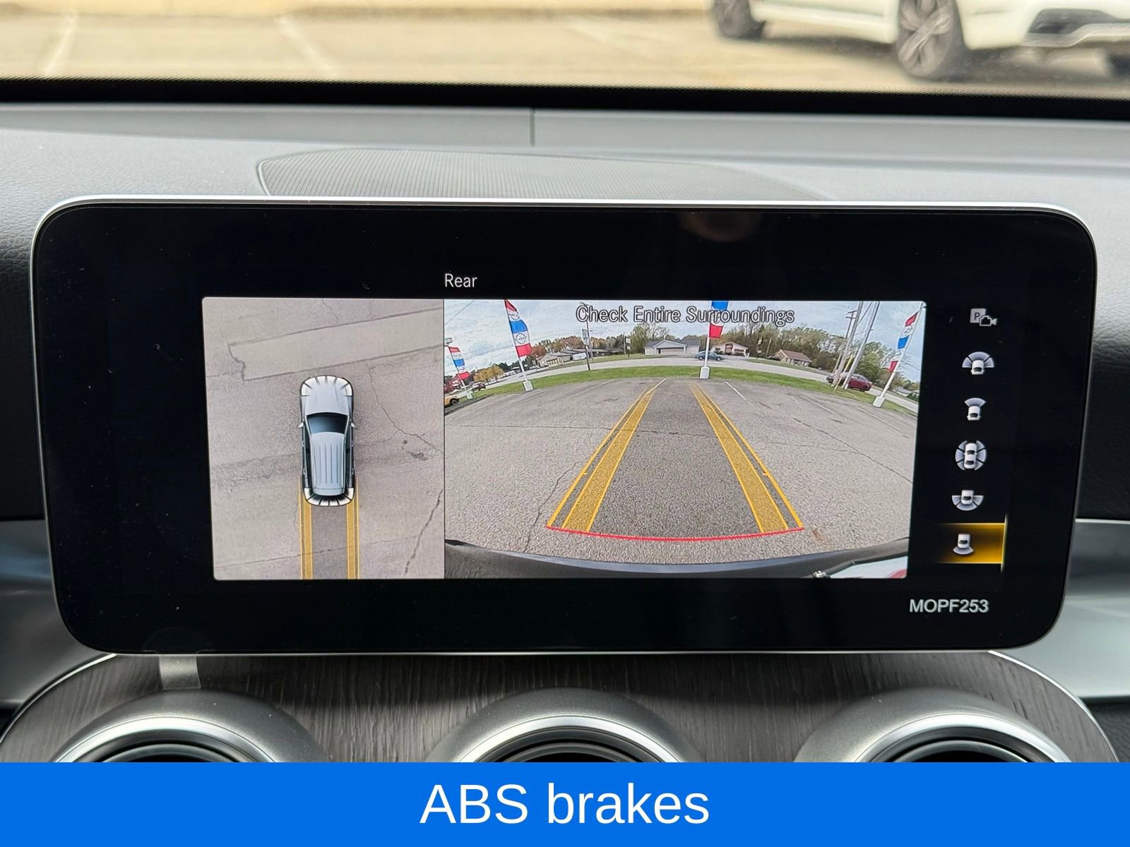 Used 2022 Mercedes-Benz GLC 300 4MATIC image 34