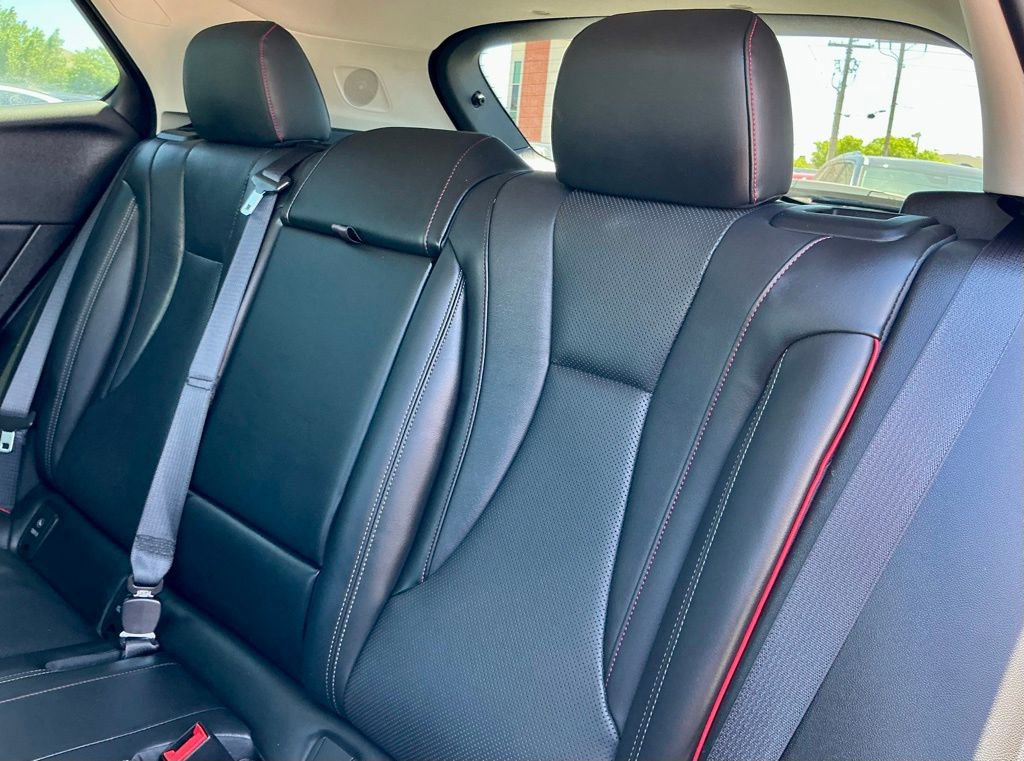 Used 2022 Buick Envision Essence w/ Technology Package II FWD image 31