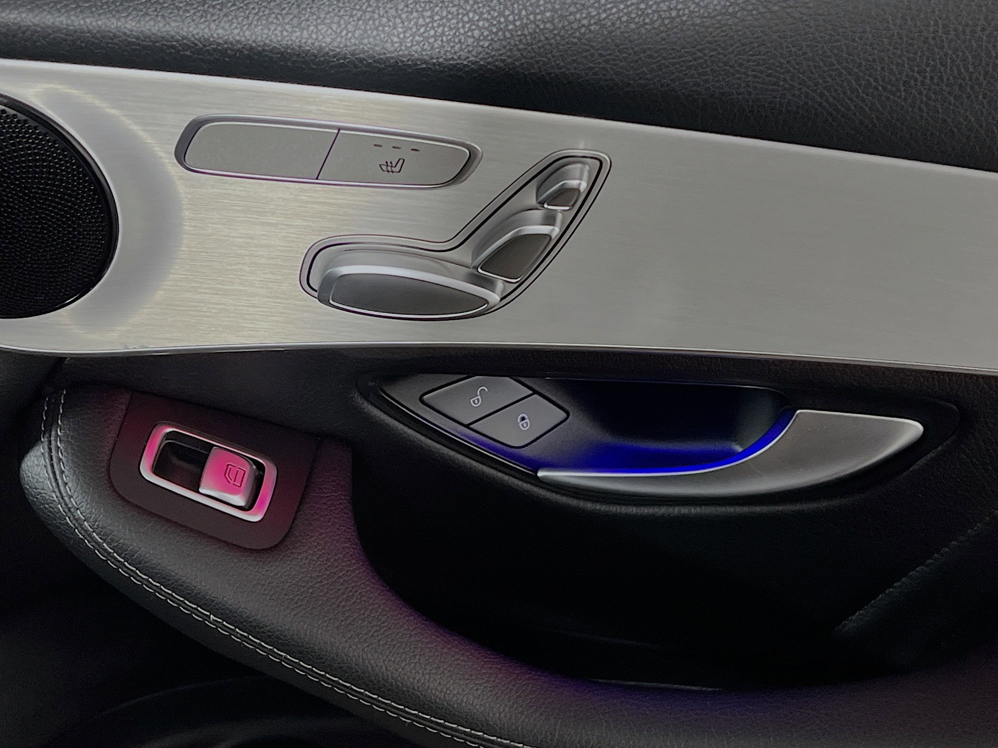 Used 2022 Mercedes-Benz GLC 300 image 32