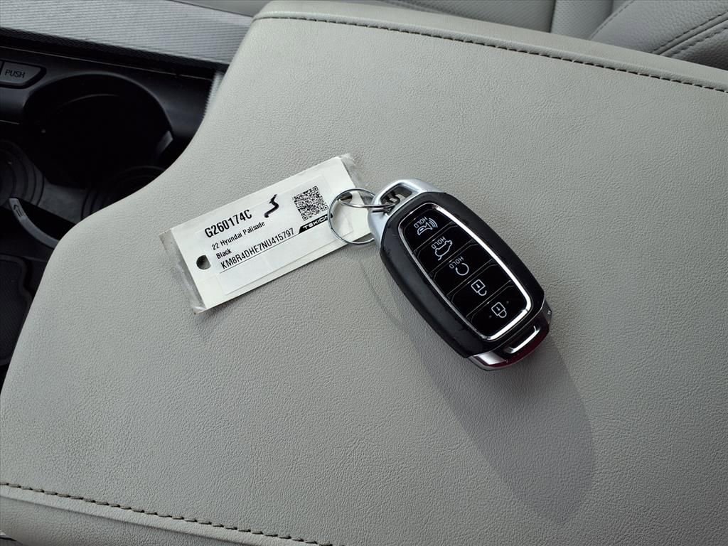 Used 2022 Hyundai Palisade SEL w/ Premium Package image 13