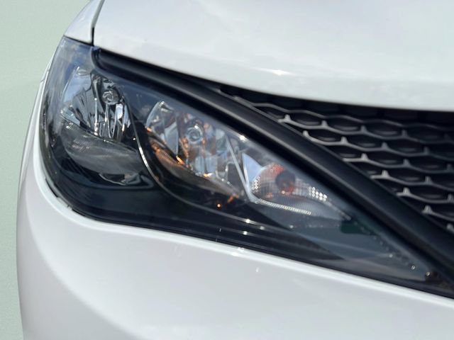 Used 2024 Chrysler Voyager LX FWD image 24