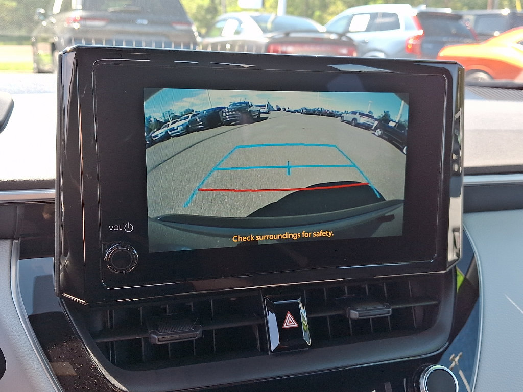 Used 2026 Toyota Corolla SE FWD image 18