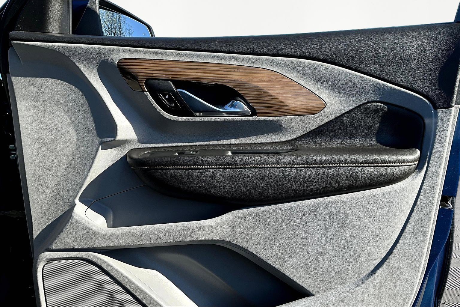 Used 2021 GMC Terrain SLE w/ Driver Convenience Package image 30