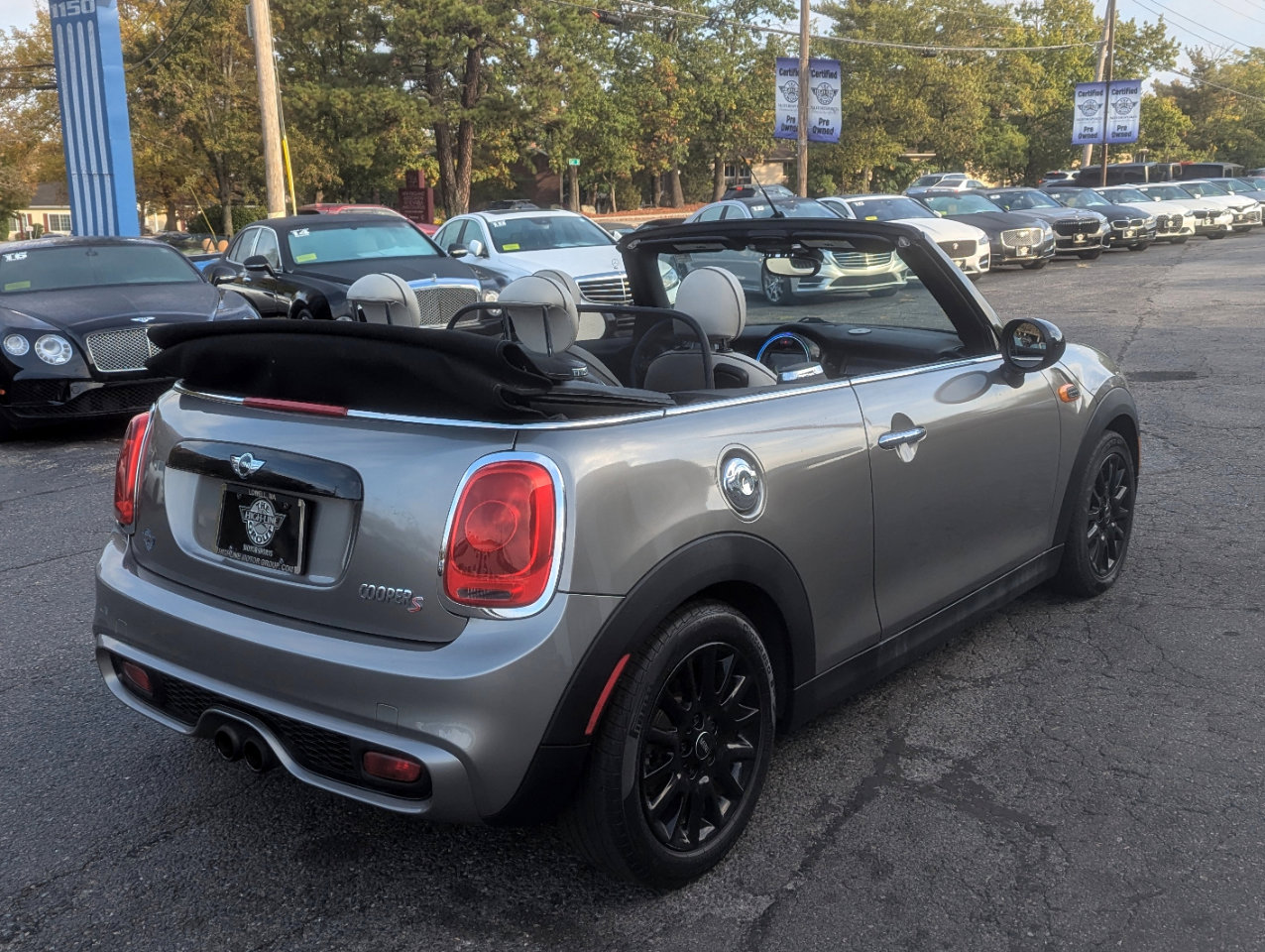 Used 2017 MINI Cooper S image 13