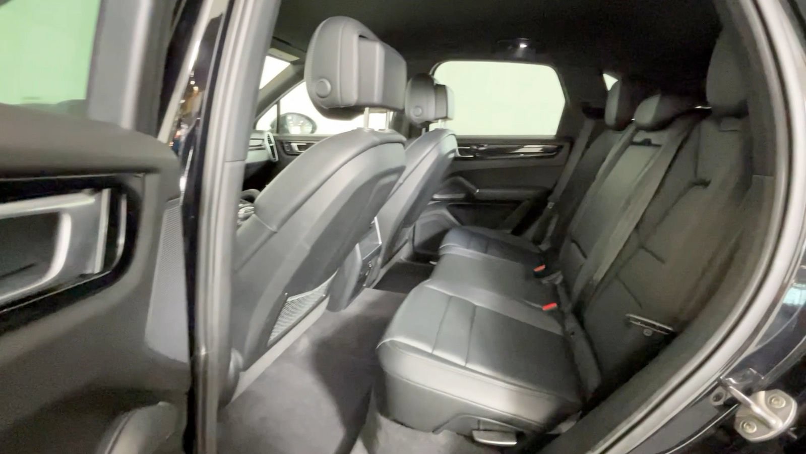 Used 2021 Porsche Cayenne E-Hybrid AWD/4WD image 19
