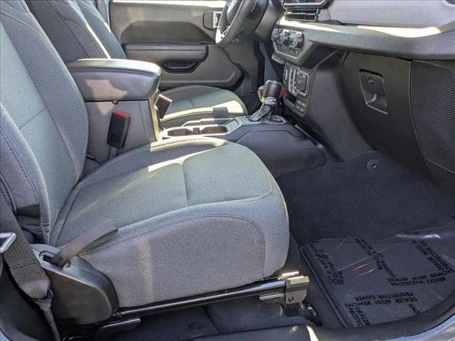 Used 2024 Jeep Wrangler Sport S image 19