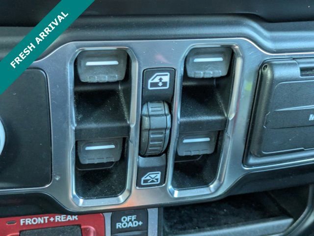 Used 2022 Jeep Wrangler Unlimited Rubicon AWD/4WD image 27