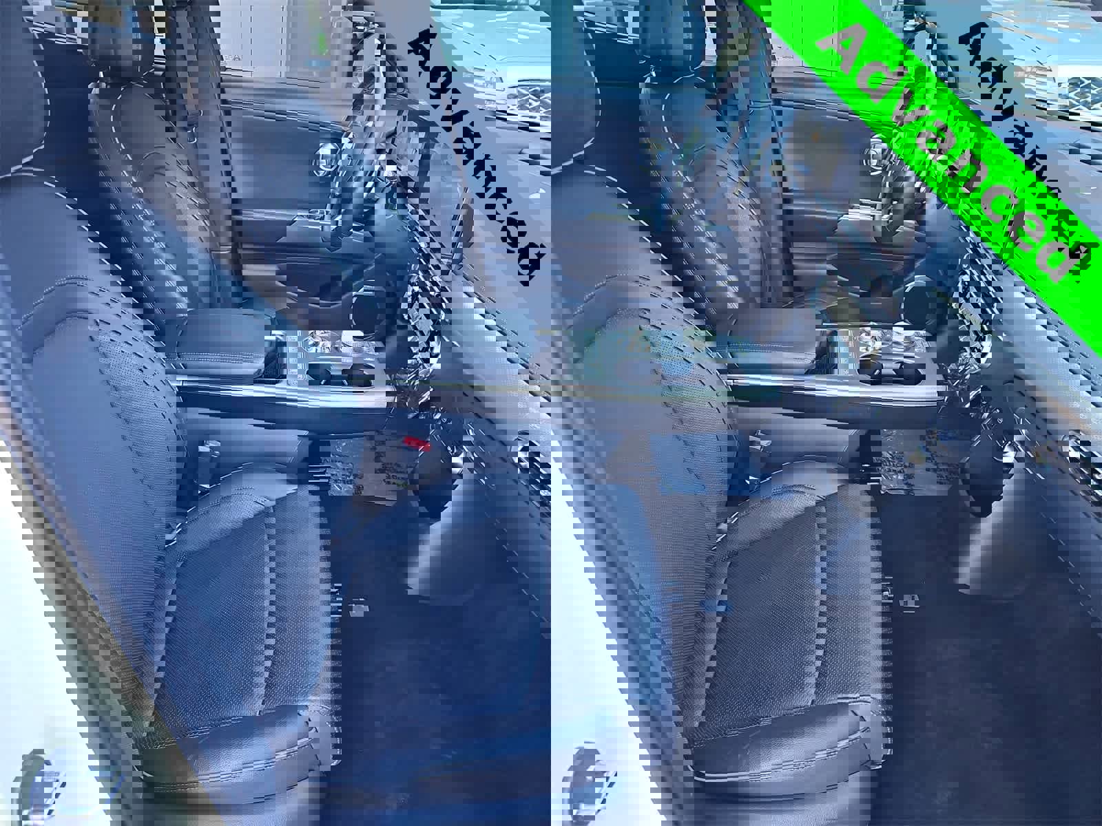 Used 2024 Genesis GV60 Advanced image 18