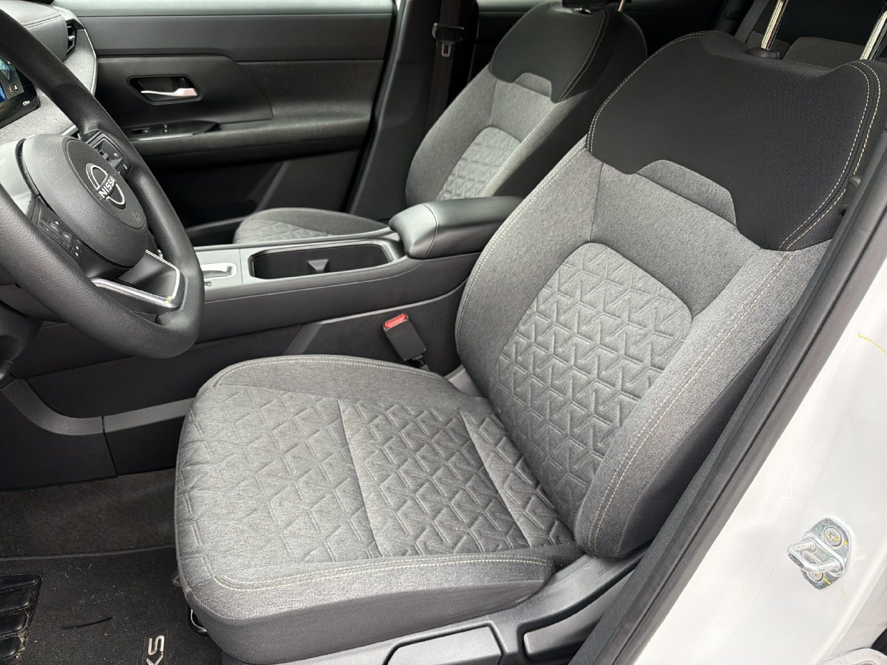 Certified 2026 Nissan Kicks SV w/ SV Premium Package FWD image 18
