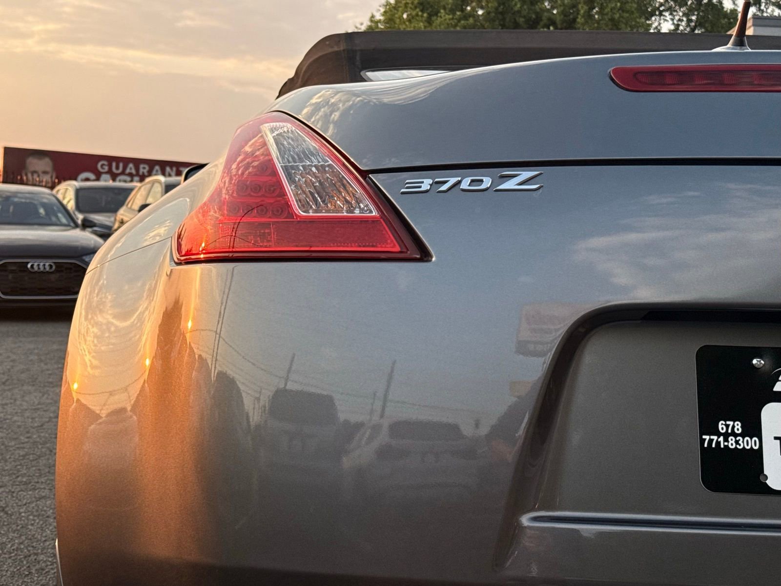 Used 2014 Nissan 370Z Touring RWD image 9