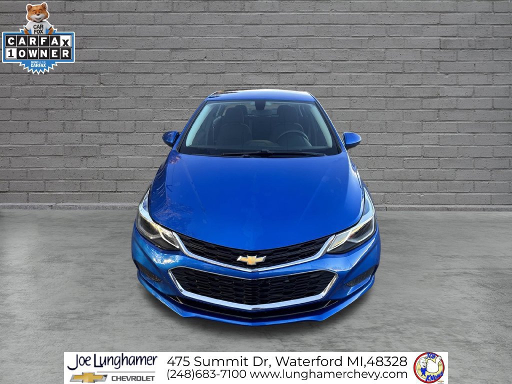 Used 2017 Chevrolet Cruze LT w/ Convenience Package FWD image 9