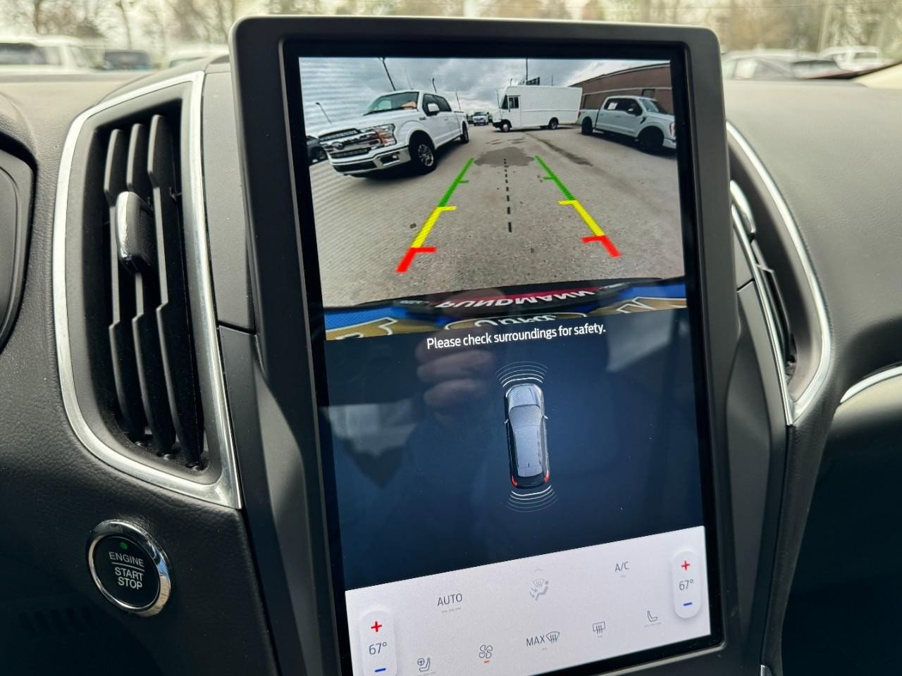 Used 2023 Ford Edge Titanium image 21