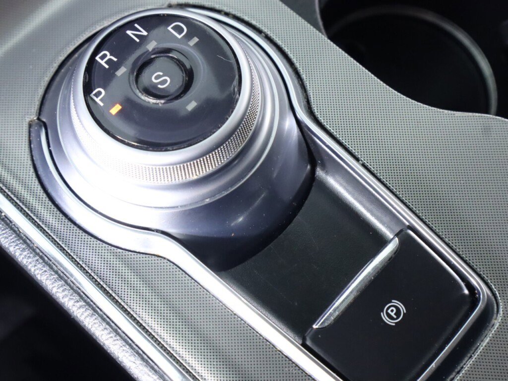 Used 2022 Ford Edge Titanium image 24