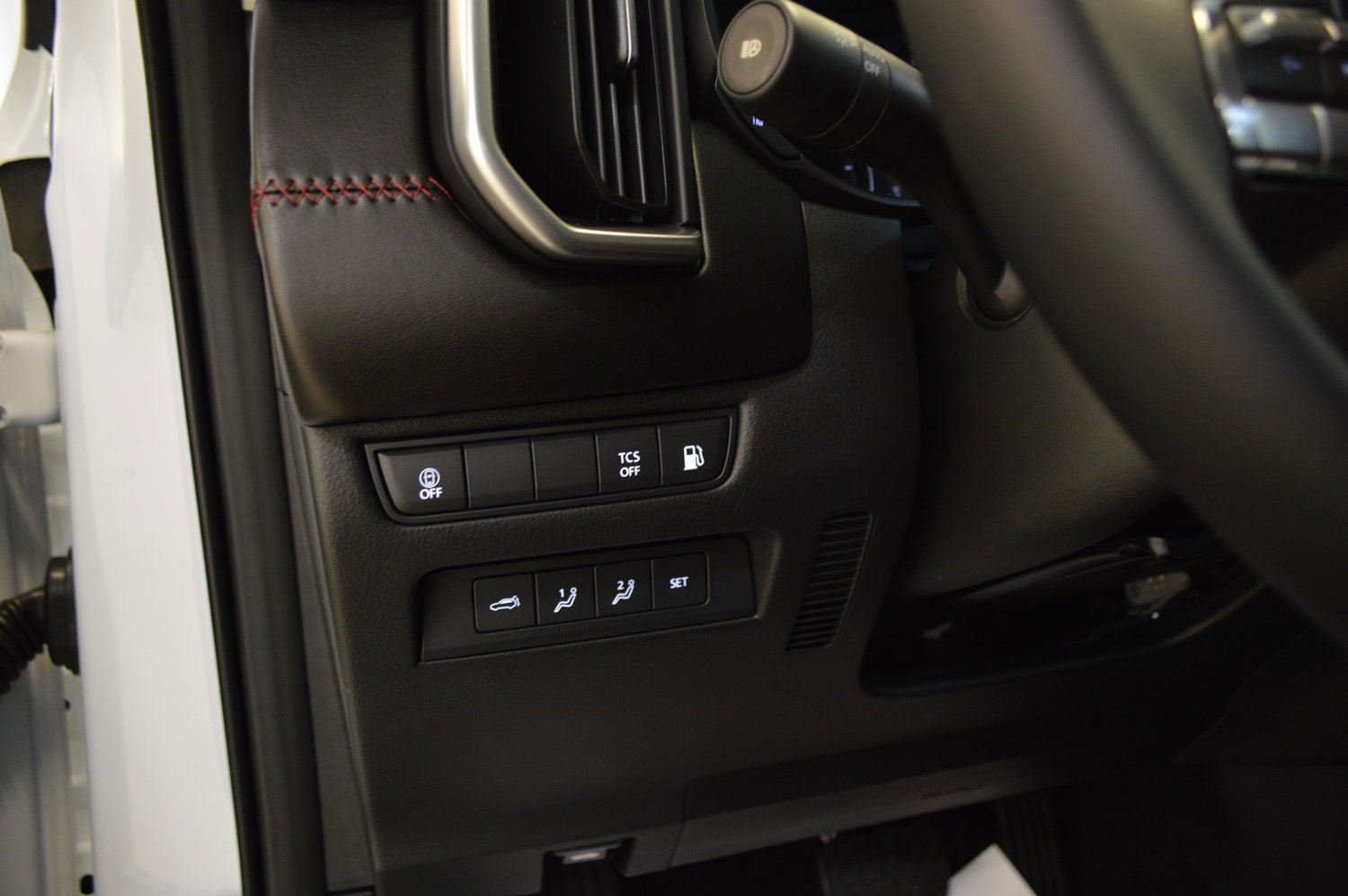 New 2025 MAZDA CX-50 AWD 2.5 Hybrid w/ Weather Package image 16