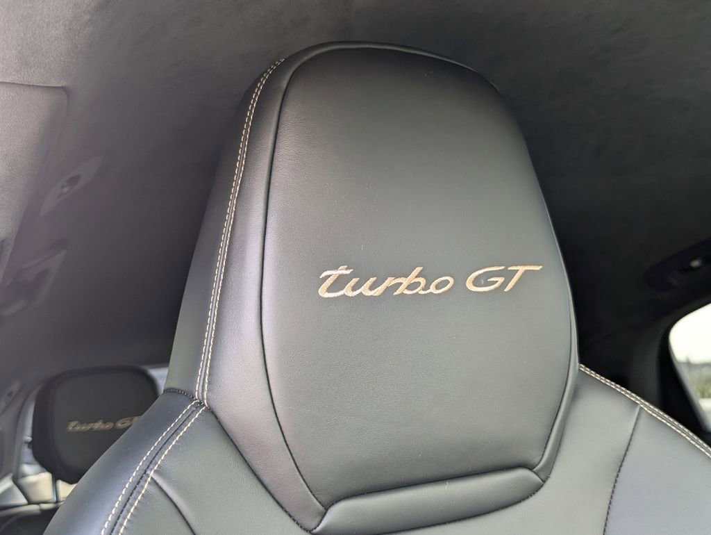 Certified 2022 Porsche Cayenne Turbo GT AWD/4WD image 18