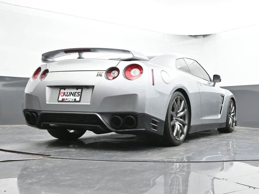 Used 2012 Nissan GT-R Premium AWD/4WD image 43