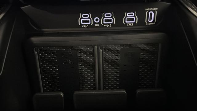 Used 2025 RAM 1500 Tungsten AWD/4WD image 33