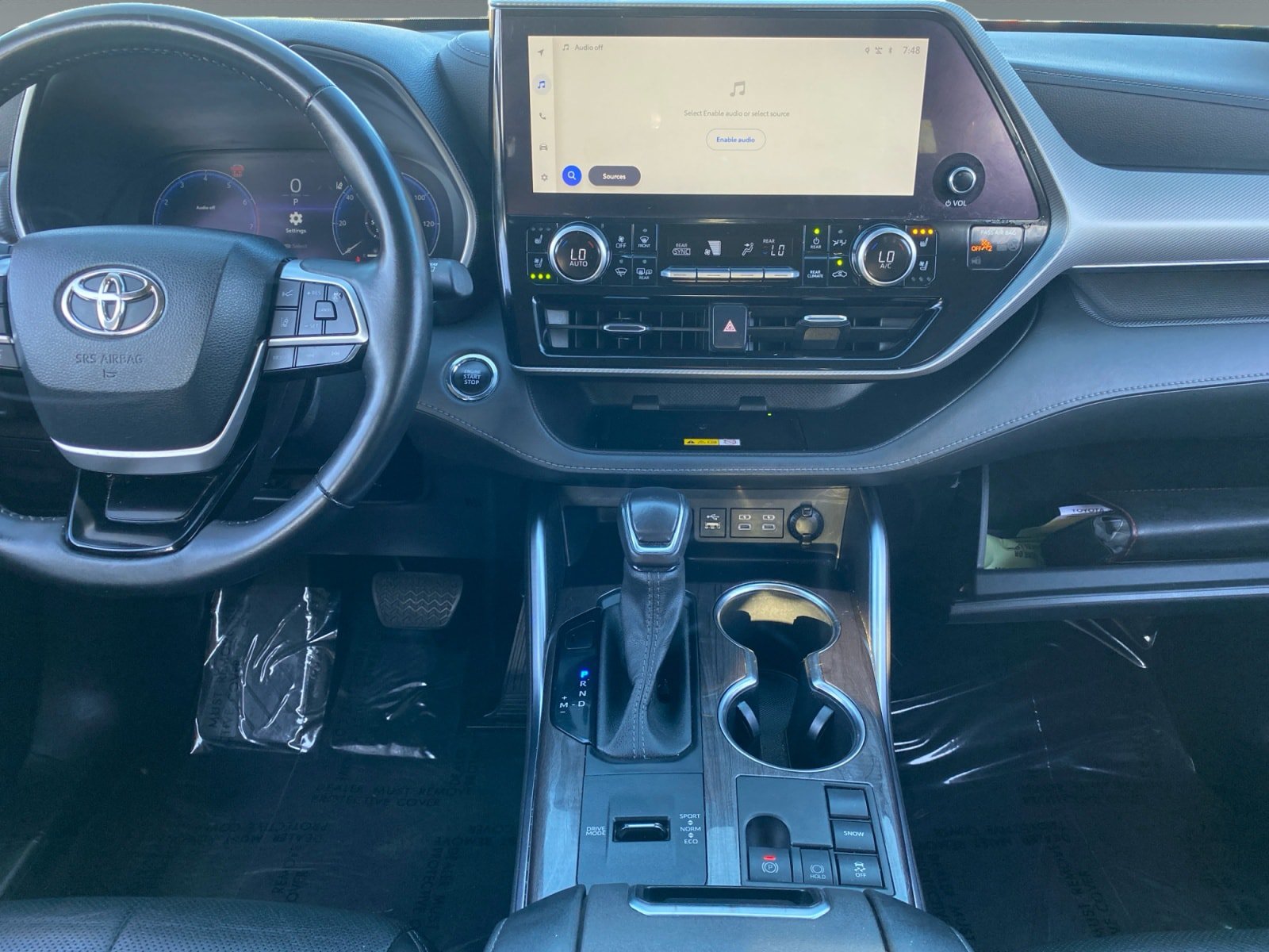 Used 2023 Toyota Highlander Platinum FWD image 11