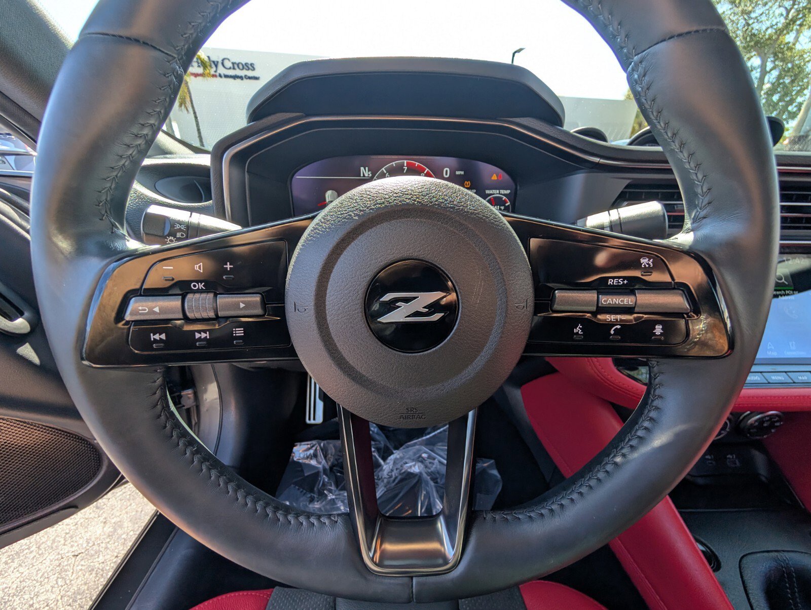 Certified 2024 Nissan Z Performance w/ Floor Mat Package image 32