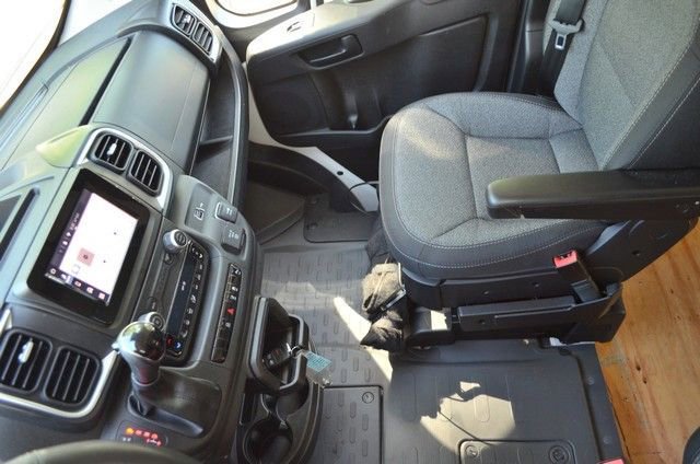 Used 2024 RAM ProMaster 2500 w/ Quick Order Package 22G SLT FWD image 25
