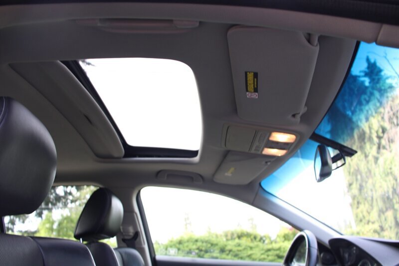 Used 2011 Acura TSX Sedan FWD image 9