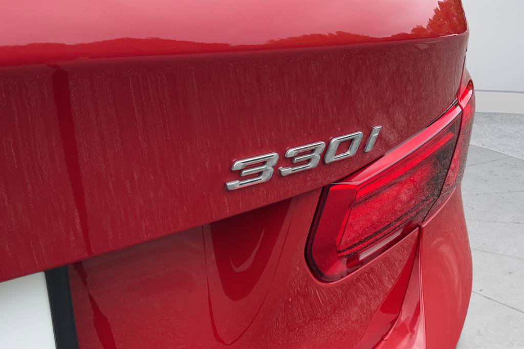 Used 2017 BMW 330i Sedan RWD image 28