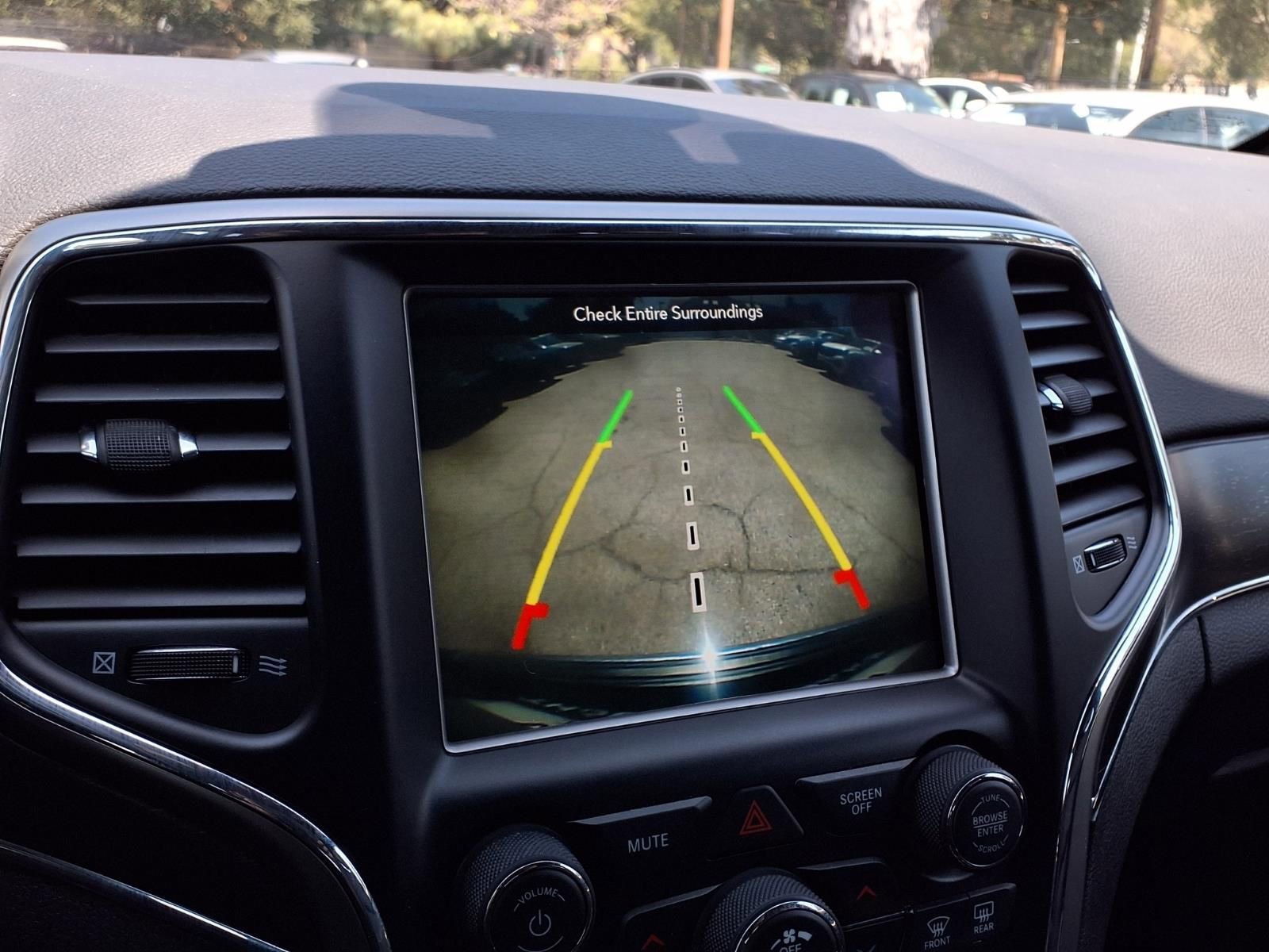 Used 2018 Jeep Grand Cherokee Limited RWD image 9