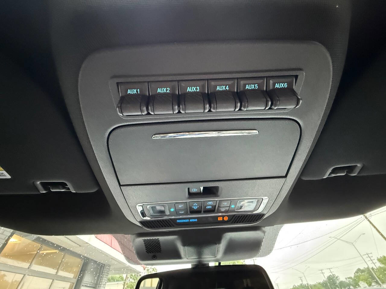 Used 2024 Ford F350 Platinum w/ FX4 Off-Road Package image 33