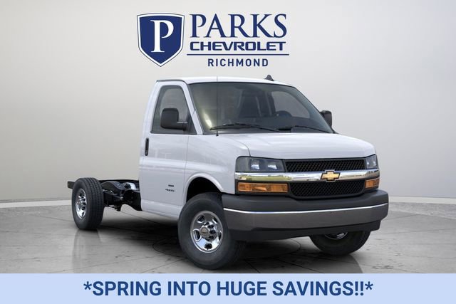 New 2025 Chevrolet Express 3500 w/ Power Convenience Package image 2
