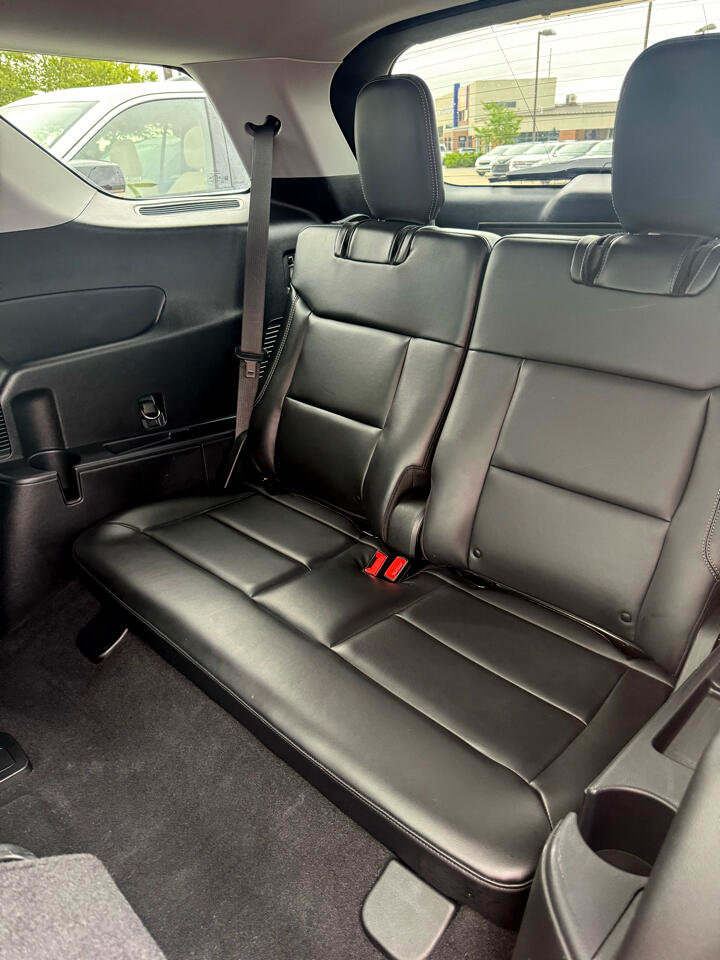 Used 2021 Ford Explorer XLT w/ Equipment Group 202A image 15