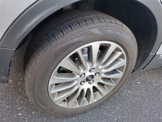 Used 2017 Lincoln MKC Reserve image 6