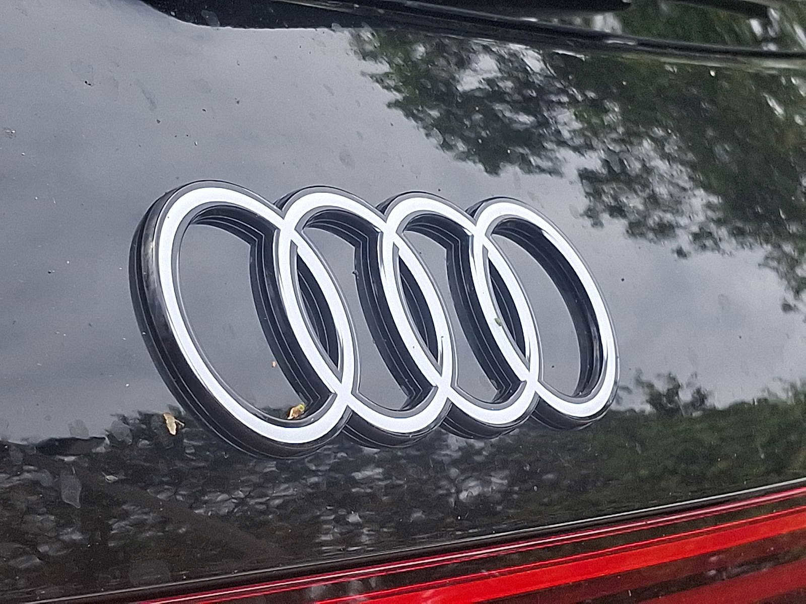 New 2025 Audi Q5 Premium Plus image 18