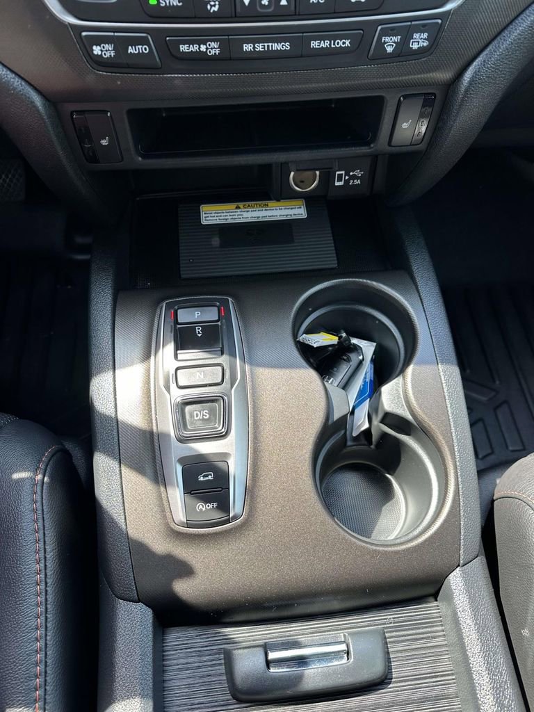 Certified 2022 Honda Pilot TrailSport image 19