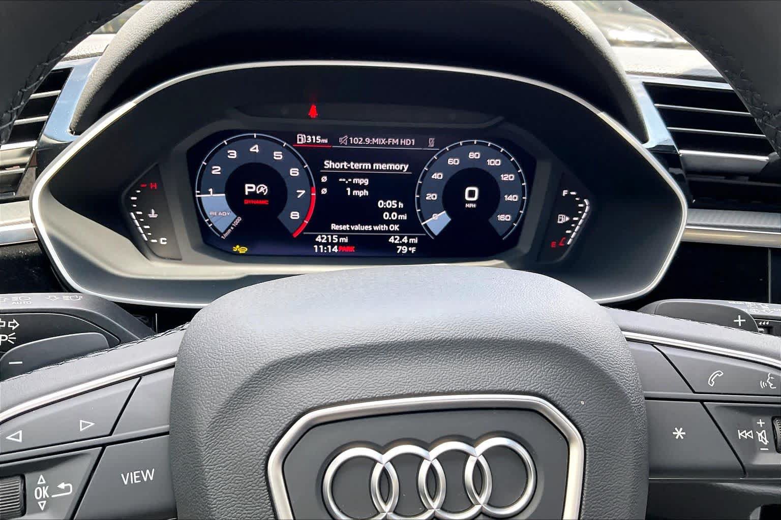 Used 2025 Audi Q3 2.0T Premium w/ Convenience Plus Package AWD/4WD image 34