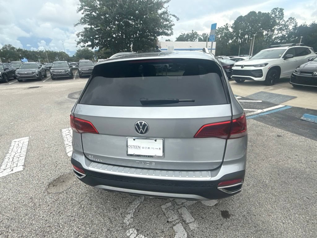 Certified 2023 Volkswagen Taos SE FWD image 9