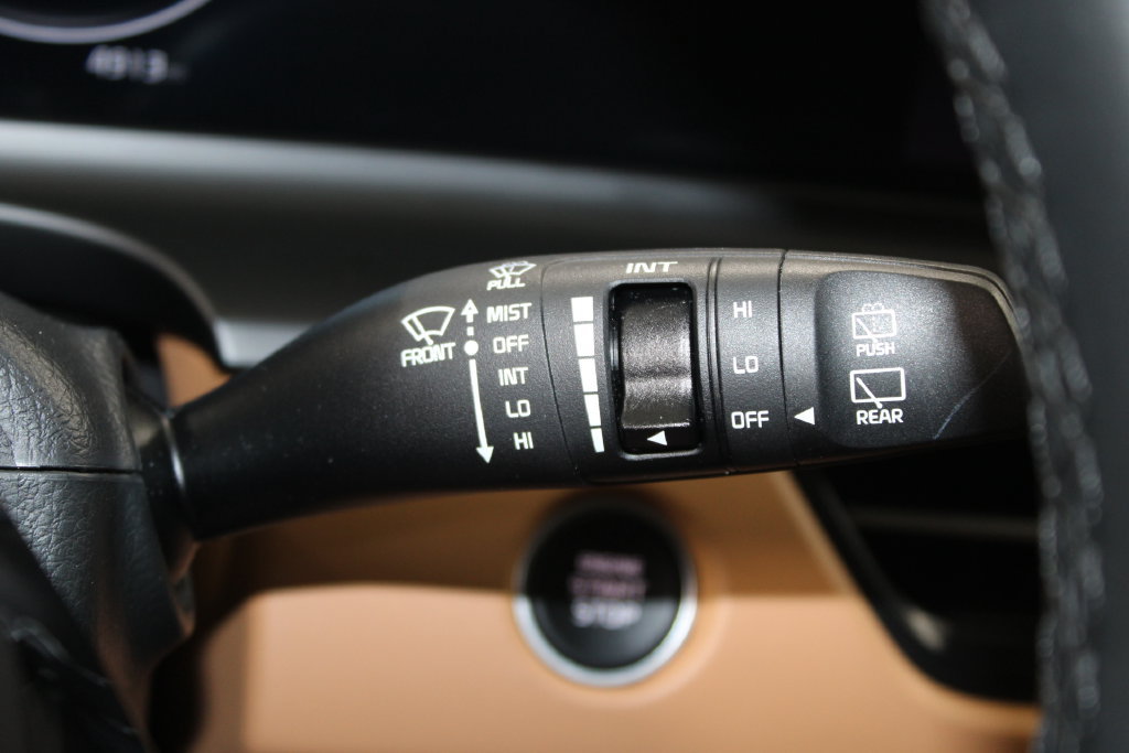 Used 2025 Kia Seltos EX w/ EX Sunroof Package FWD image 36