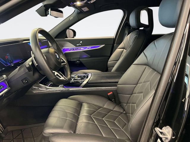 Used 2024 BMW 760i xDrive AWD/4WD image 18