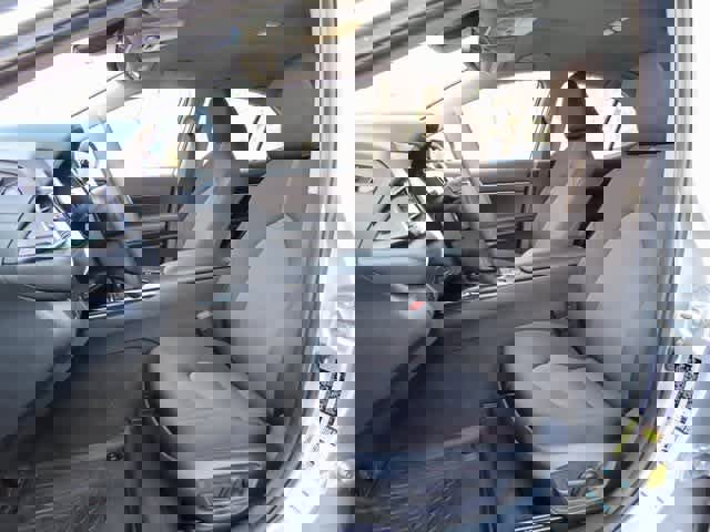 Used 2020 Toyota Camry LE image 12