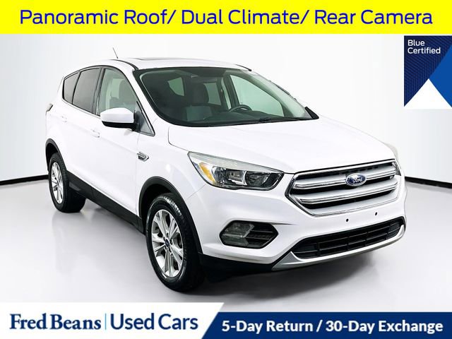 Used 2017 Ford Escape SE AWD/4WD image 1