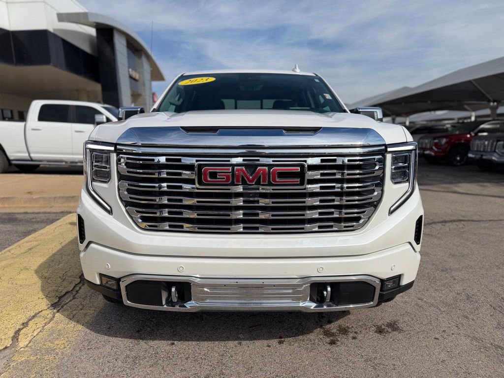 Used 2023 GMC Sierra 1500 Denali w/ Denali Reserve Package AWD/4WD image 2