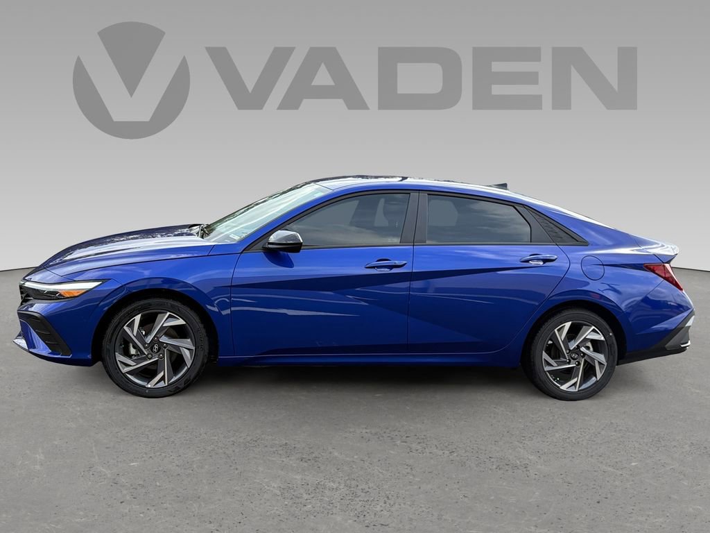 New 2025 Hyundai Elantra Sport image 7