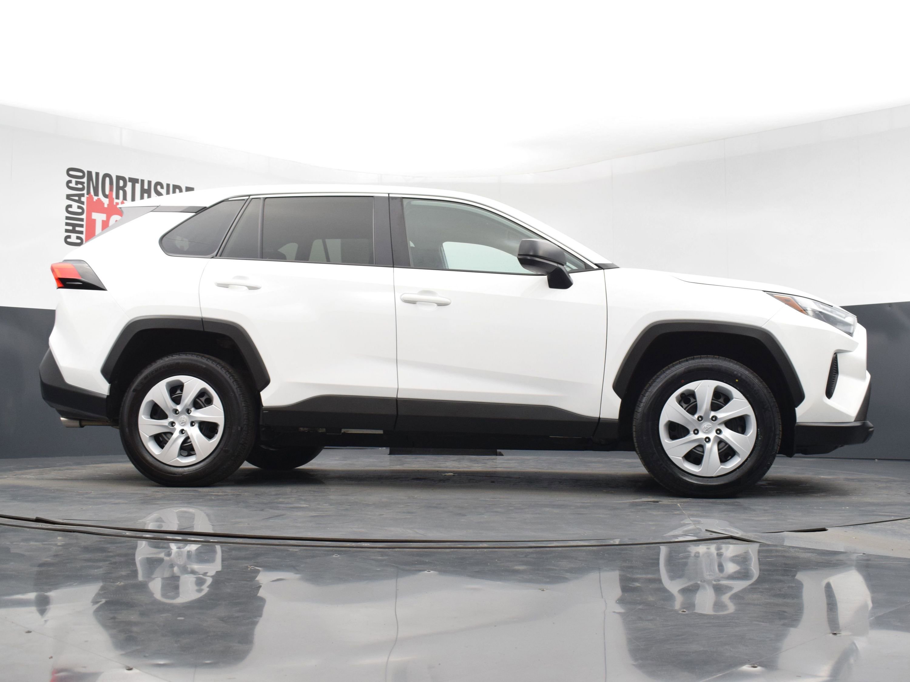 Used 2024 Toyota RAV4 LE image 27