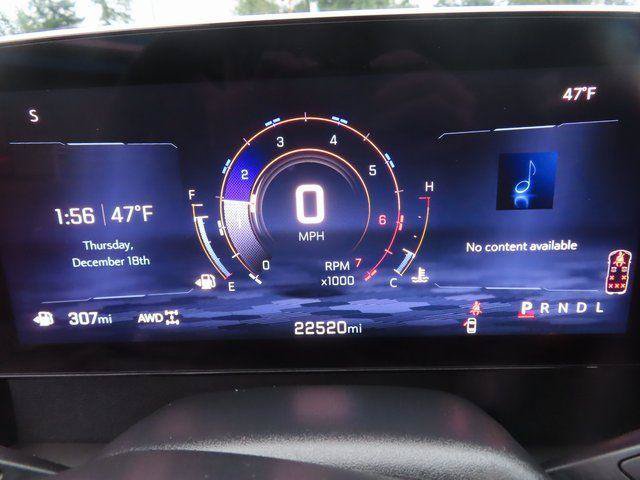 Used 2025 Chevrolet Traverse LT AWD/4WD image 18