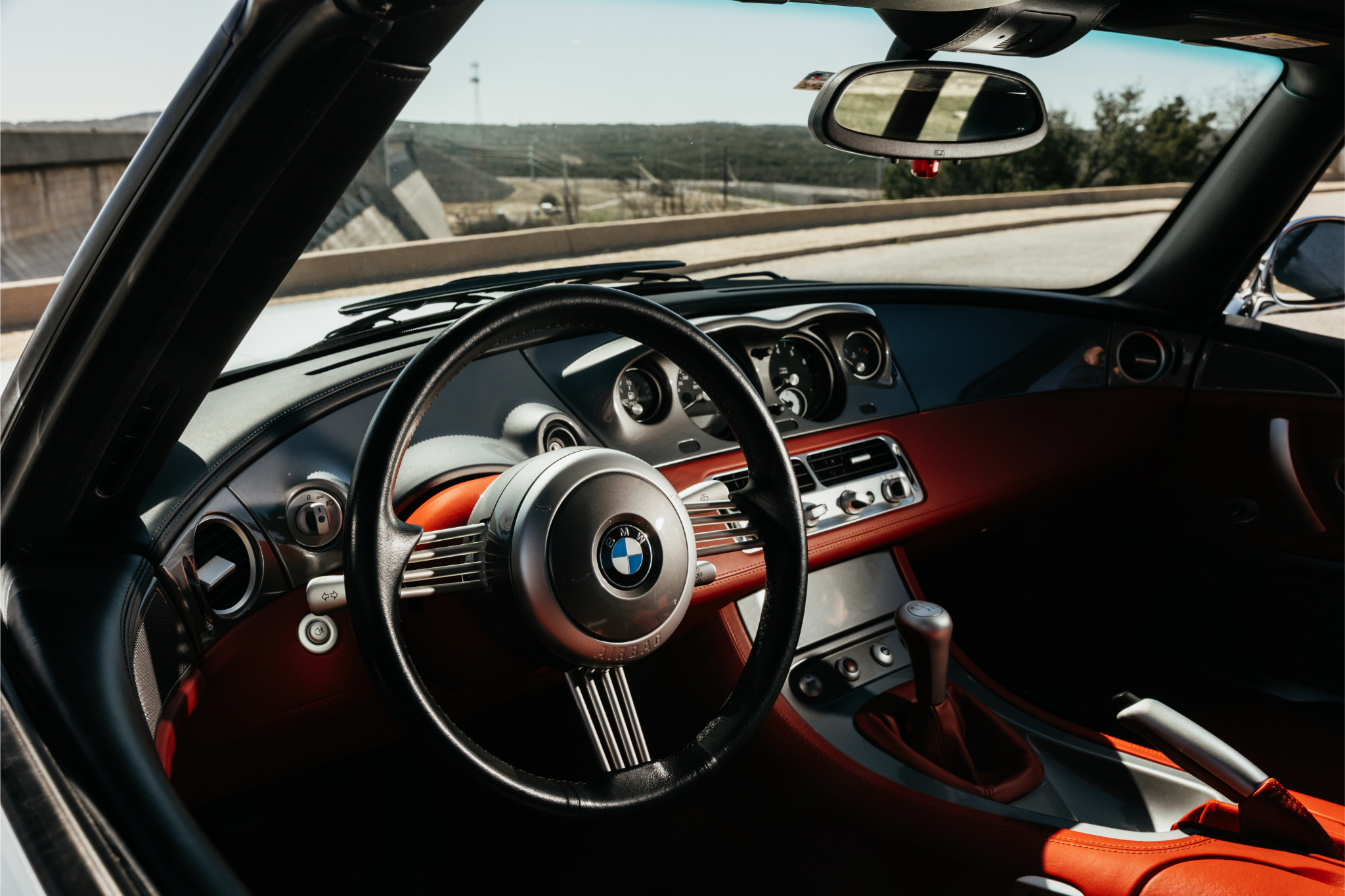 Used 2001 BMW Z8 RWD image 9