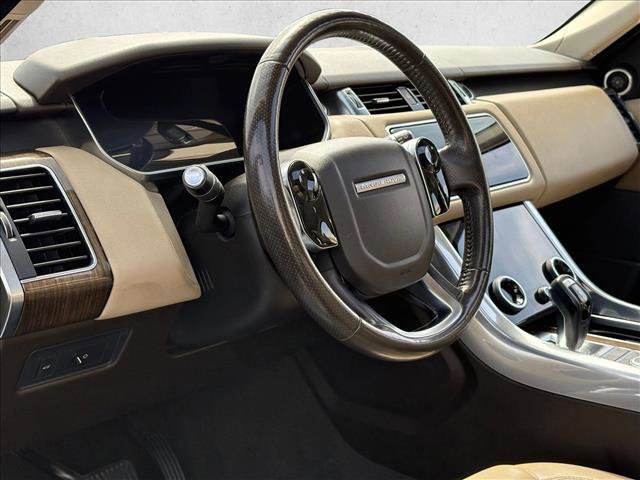 Used 2018 Land Rover Range Rover Sport HSE image 9