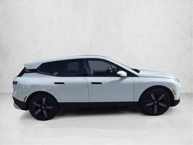 Certified 2024 BMW iX xDrive50 w/ Premium Package AWD/4WD image 4