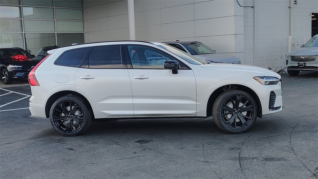 New 2026 Volvo XC60 B5 Ultra w/ Climate Package image 2